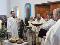 В Рождественский сочельник состоялась архиерейская служба