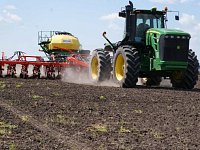 В Романовском районе начался комплекс весенне–полевых работ