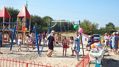 В Малом Щербедино открыли игровой комплекс для детей