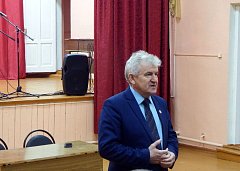 Диалог с жителями состоялся в поселках Красноармейский и Таволжанский