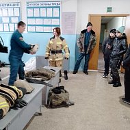 Воспитанники Дома пионеров и школьников побывали на экскурсии в пожарной части