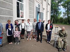 В Подгорном открыли памятную доску бойцу СВО