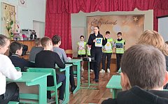 Проведено занятие по безопасному поведению на дорогах