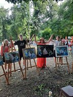 Художник и преподаватель ДШИ провела мастер-классы 