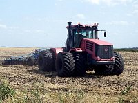 На полях района жаркая пора