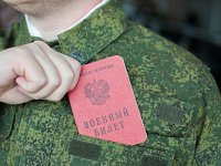 Военным пенсионерам на СВО возобновят выплаты за выслугу лет