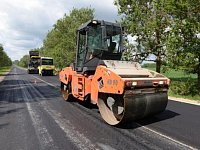 По областным трассам контракты на ремонт заключены со всеми подрядчиками