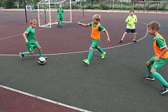 В Романовке школьники и ветераны спорта спортивными состязаниями отметили День физкультурника