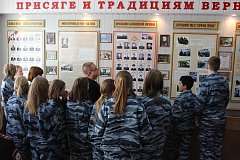 Полицейские рассказали ребятам из ЮДП о своей работе