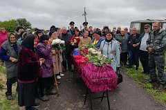 Жители Романовского района простились с бойцом СВО