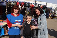 Жителям района вручили символ Победы - Георгиевскую ленту