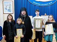 Детская школа искусств поздравляет юных художников