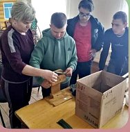 Женщины Романовского района оказывают помощь бойцам СВО