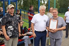 В день физкультурника в Романовке вручили грамоты лучшим преподавателям предмета