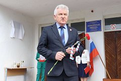 В селе Бобылевка увековечили память о земляке Н.Н. Половникове