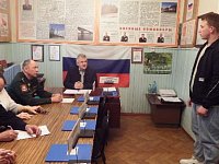 Военком и глава района провели призывную комиссию