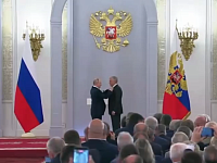 Президент России Владимир Путин наградил Вячеслава Володина орденом «За доблестный труд»