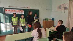 Проведено занятие по безопасному поведению на дорогах