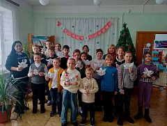 Сотрудники КЦСОН и библиотеки организовали увлекательное мероприятие для детей