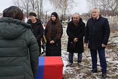 Жители с. Подгорное простились с военнослужащим