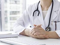 Разъясняет врач