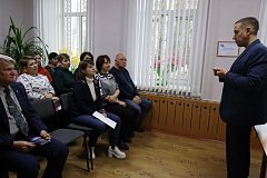 Члены партии «Единая Россия» провели приемы