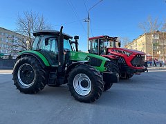 Руководители сельхозпредприятий района награждены за помощь