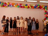 И у нас был выпускной - праздник в девятых классах школ района