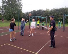 Акция «Зарядка со стражем порядка»