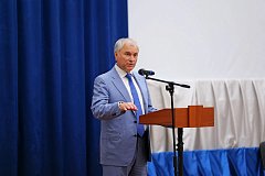 Главный человек в школе – учитель, в детском саду – воспитатель