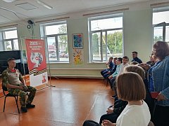 Наш земляк боец СВО встретился с учащимися ДШИ