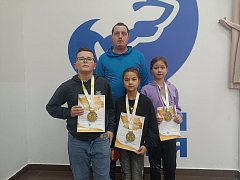 Воспитанники «Точки роста» МОУ Романовская СОШ взяли «золото» в первенстве по русским шашкам