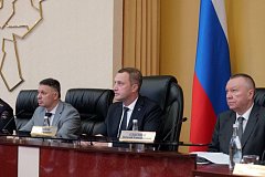 Губернатор поручил обеспечить безопасность на выпускных вечерах