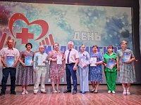 В зале РДК чествовали благородный труд медработников