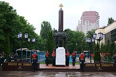 Установлен мемориал в память о выпускниках, погибших при исполнении воинского долга
