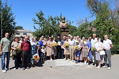 На территории храма Рождества Христова прошел семейный праздник