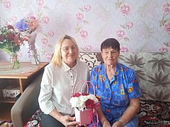 Поздравляем с юбилеем заслуженного учителя