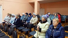 Диалог с жителями состоялся в поселках Красноармейский и Таволжанский