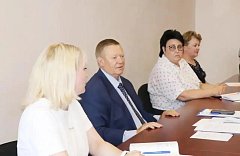 Панков обсудил с работниками почтовых отделений закон о поддержке «Почты России»