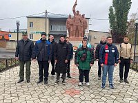 Защитники Отечества торжественно вступают в строй