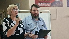 Театр «Линия» показал медикам спектакль о Святителе Луке