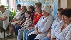 Театр «Линия» показал медикам спектакль о Святителе Луке