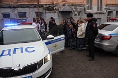 «Новобранцам» движения «Юный друг полиции» из Романовки вручены членские билеты